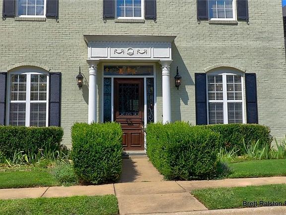 3rd image of 1614 E Cypress Ln