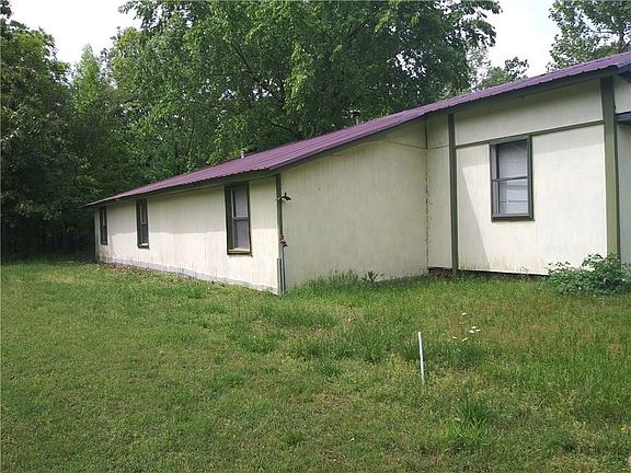 4th image of 10147 Beaver Ln