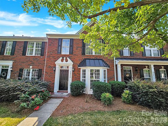 2nd image of 20528 Harbor View Dr