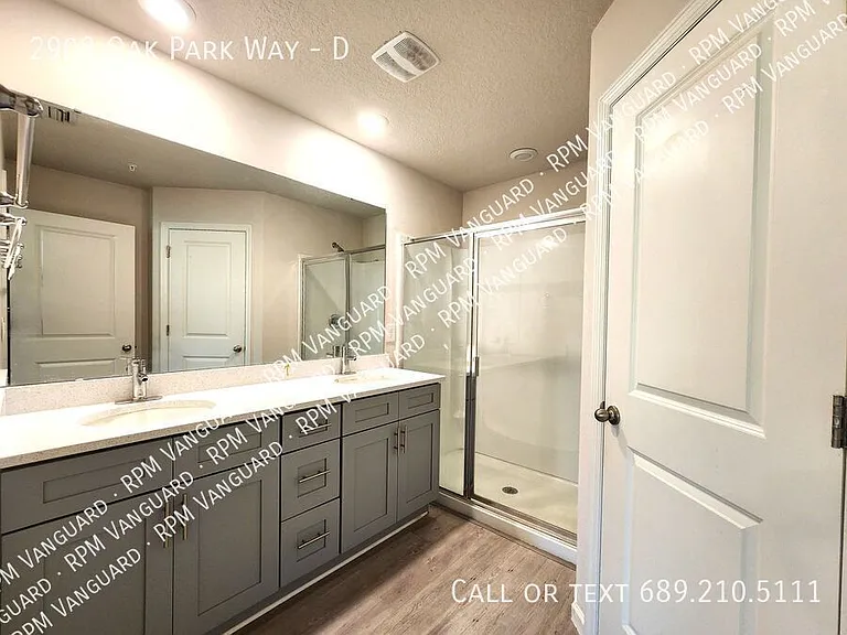 2908 Oak Park Way #D — Photo 9
