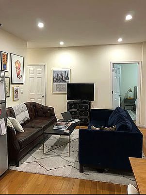 4th image of 25 Saint Nicholas Ter APT 4