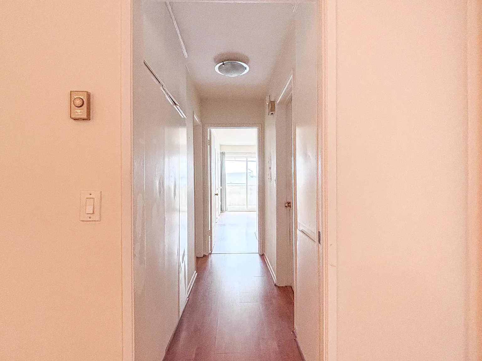 2 bed, 989 sqft, $1,595 — Photo 4