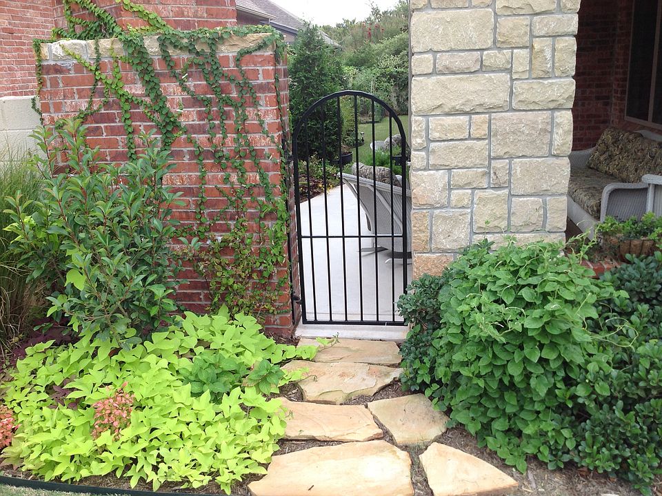 2nd image of 1156 Villas Creek Dr