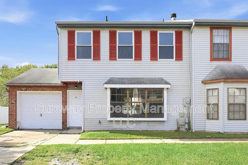 1 bed, 1.0 bath, 800 sqft, $1,600 — Photo 1