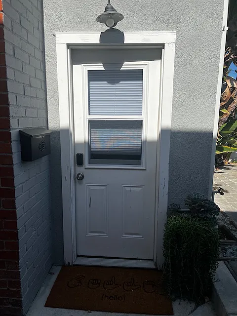 Studio, 300 sqft, $1,700 — Photo 2