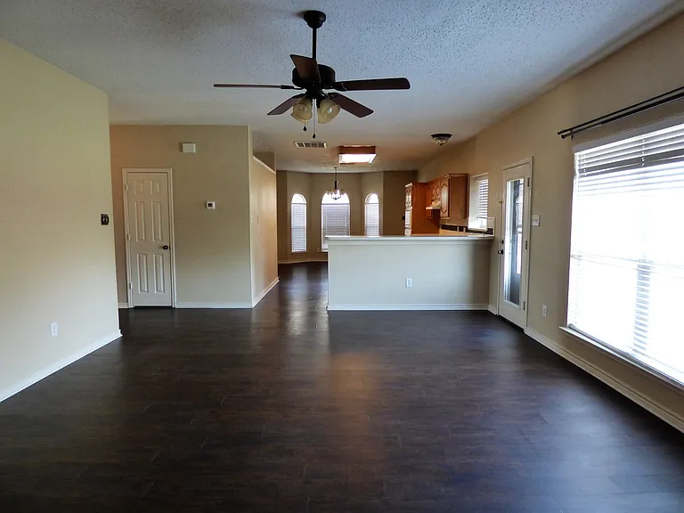 1509 Appalachian Dr — Photo 3