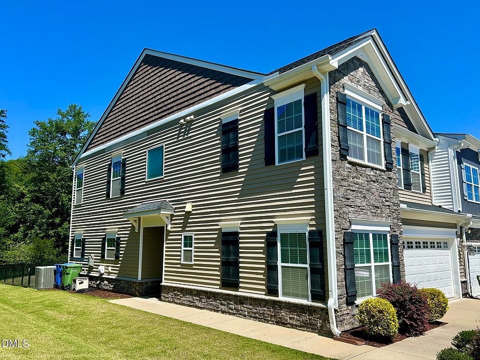 1st image of 553 Barneswyck Dr