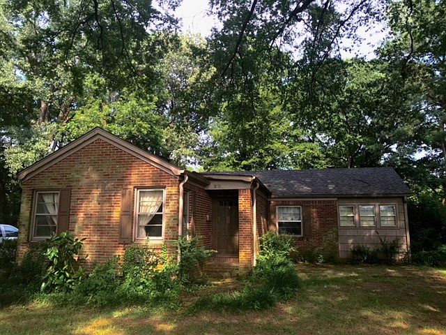 1st image of 220 Pine Hill Dr