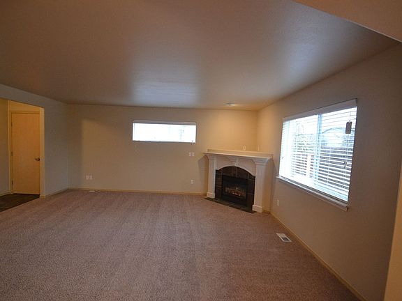 2nd image of 2620 183rd Street Ct E