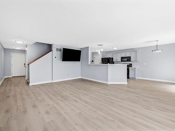 3rd image of 1616 Hurstborough Manor Dr