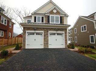 6 Harris Rd, Princeton, NJ 08540