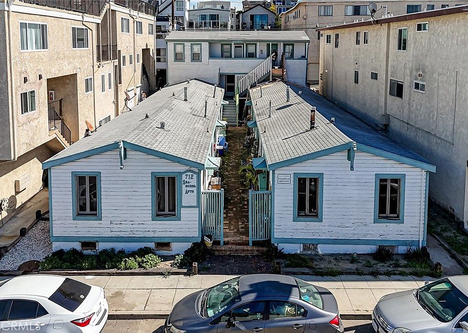 1st image of 712 Manhattan Ave