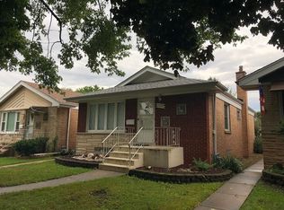 2332 Lathrop Ave, Riverside, IL 60546