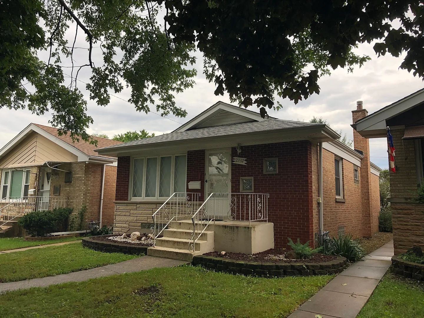 2332 Lathrop Ave photo 1