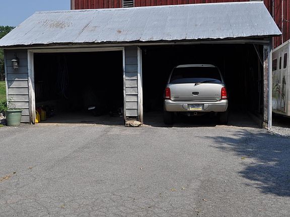 2 Car Detached Garage