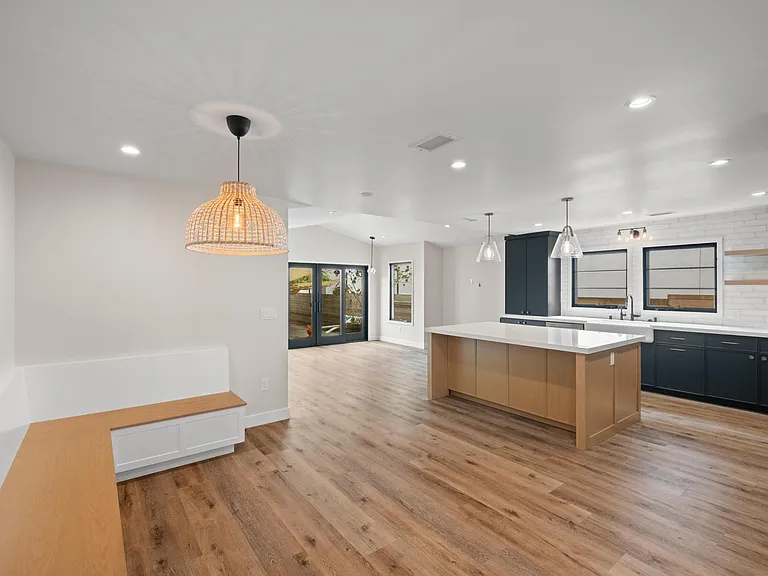 2726 Andreo Ave — Photo 12
