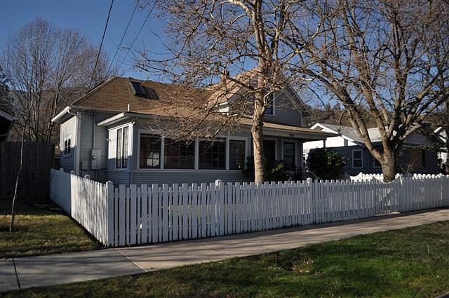 1st image of 143 Van Ness Ave