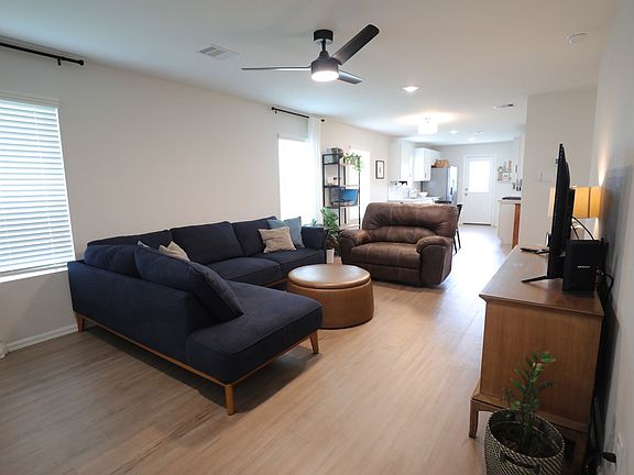 3rd image of 4122 Brazos Brook Trl