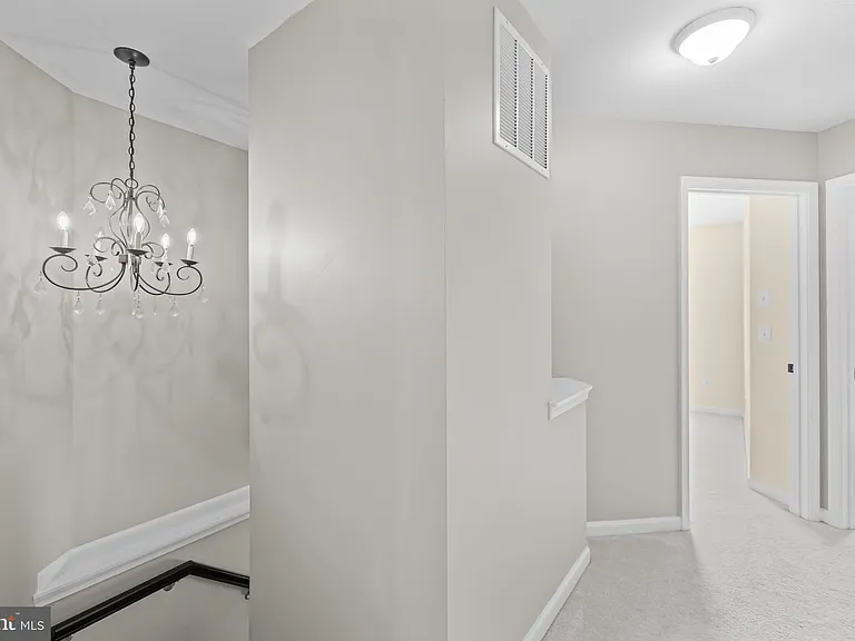 5011 Waple Ln — Photo 39