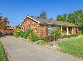 512 Hillcrest Cir, Lebanon, KY 40033