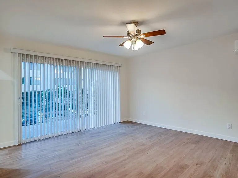 2330 S Corning St — Photo 6