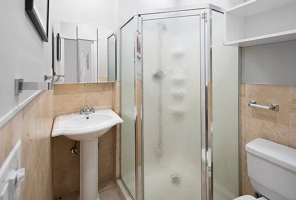 Rented by Compass | media 9