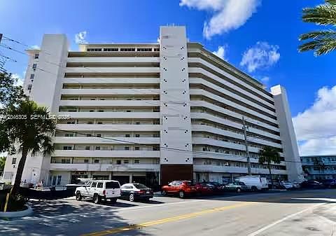 3rd image of 7904 West Dr APT 214