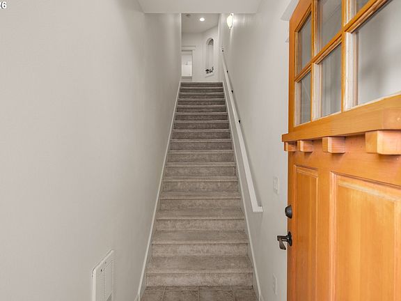 3rd image of 3595 Summerlinn Dr