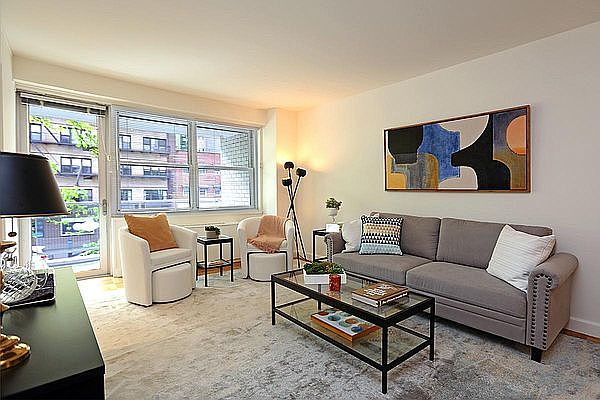 1st image of 500 E 77th St APT 304
