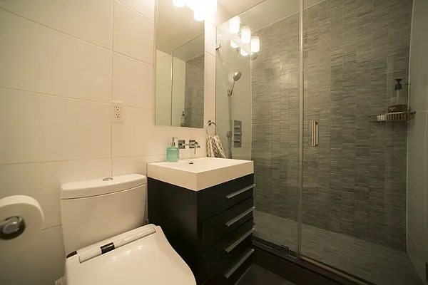 Sold by Edwards & Noble Properties LTD | media 20