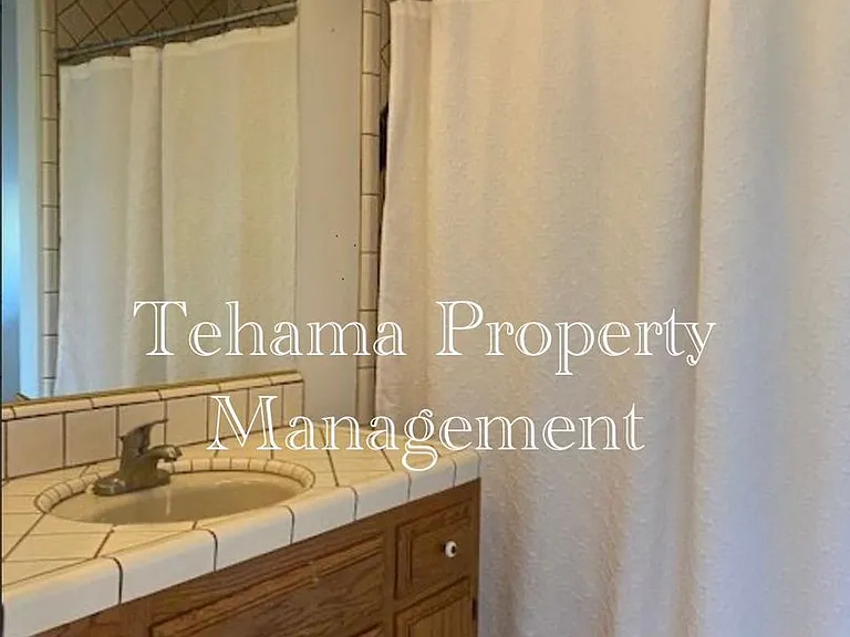14807 Hilltop Dr — Photo 10