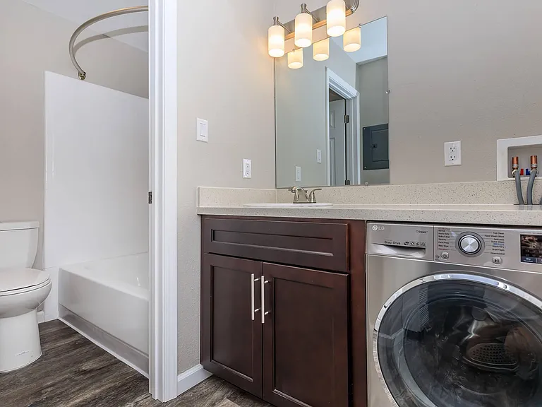 4401 Central Ave — Photo 29