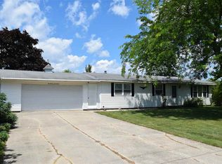 2121 River Rd, Kawkawlin, MI 48631