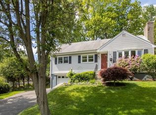 149 Country Rd, Fairfield, CT 06824