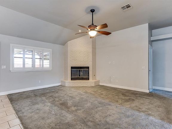 5th image of 1612 Glacier Ln
