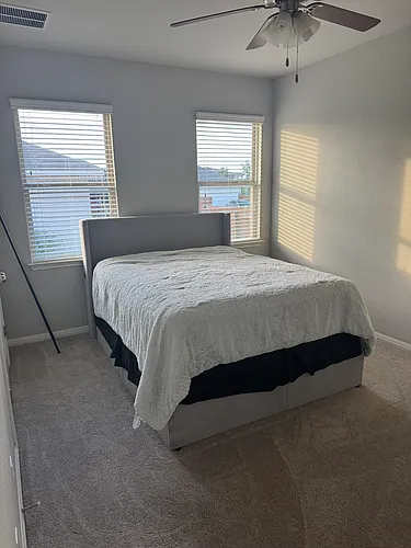 425 Star Thistle St Photo 1