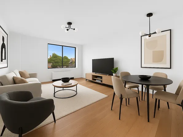 8 Vanderbilt Avenue image 1 of 7