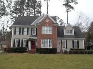 4913 Old Millcrest Ct, Raleigh, NC 27609