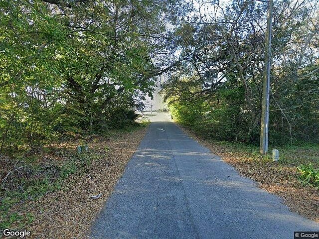 Exterior Neighborhood (street photo)