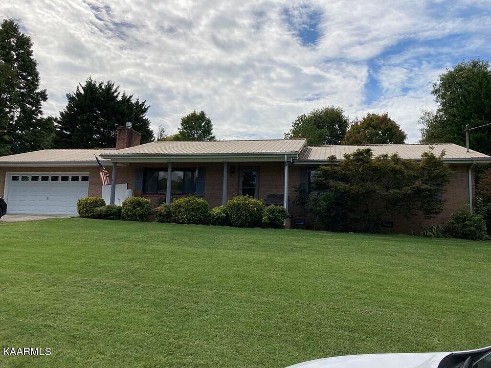 1st image of 915 Chaparral Dr
