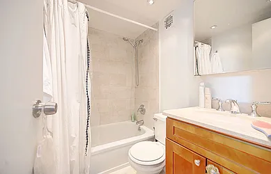 Rented by Urbane Brokerage