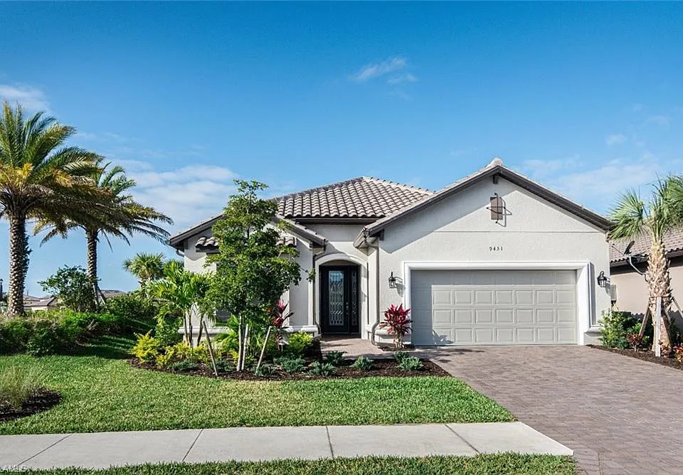 9451 Montelanico Loop