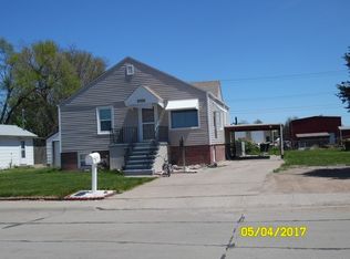 615 S Tabor Ave, North Platte, NE 69101