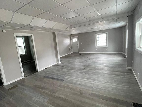 5th image of 1001 Mathews Ave Unit 1