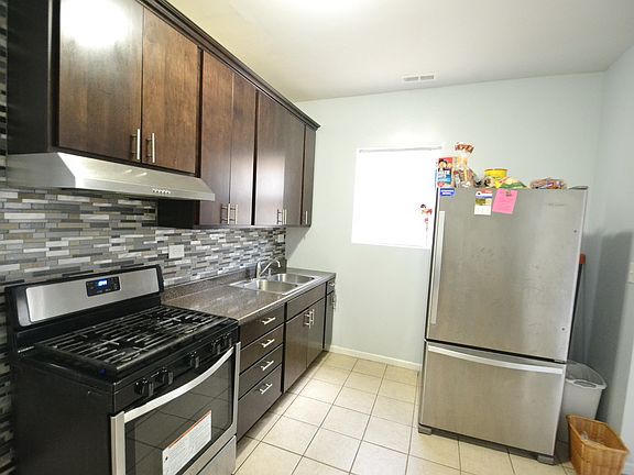 4th image of 1013 N Karlov Ave