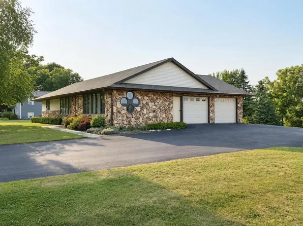 116 Colonial DRIVE, Saint Nazianz, WI 54232