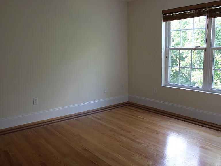 8 Grant St #18 — Photo 10