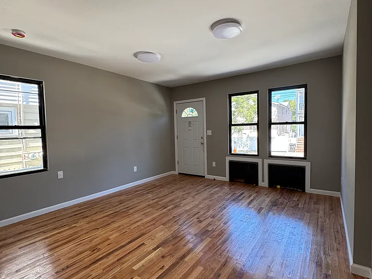66 Irving Pl #1 — Photo 5