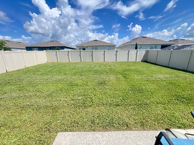 187 Emanuelle Dr — Photo 11