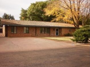 802 E Garfield Ave, Morton, TX 79346